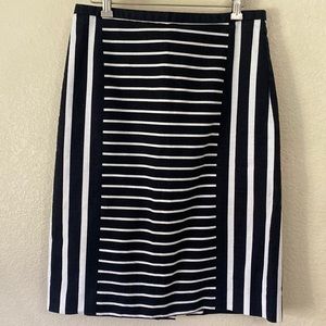J. Crew • No. 2 Pencil Skirt In Crème & Black - Lined Size 6